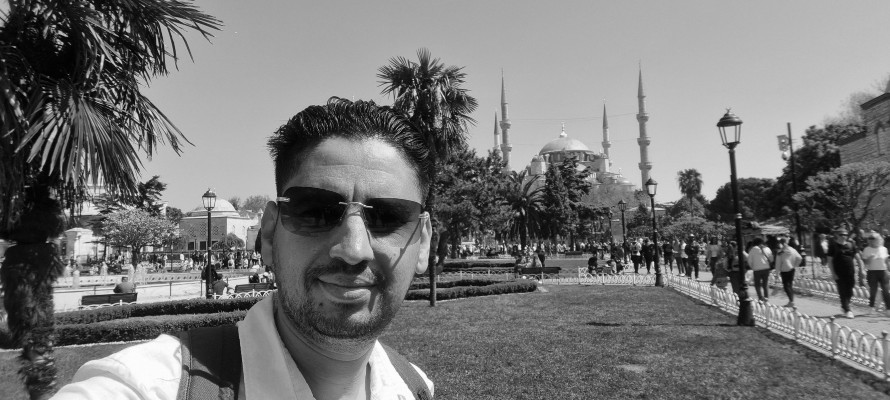 À propos de SHAÏEK Hamaïed, fondateur de Sun Location