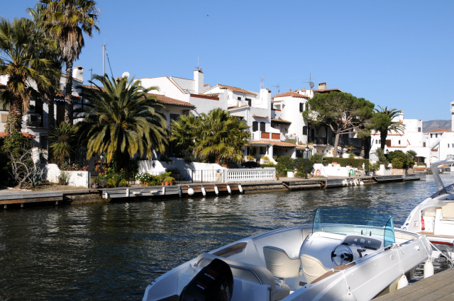 Empuriabrava costa brava location