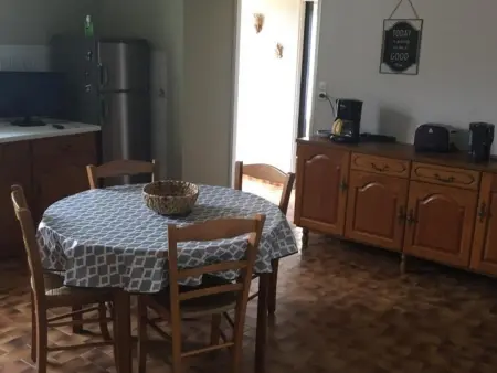 Gîte 10 pers. avec salle de jeux, trampoline et terrain : photo 4