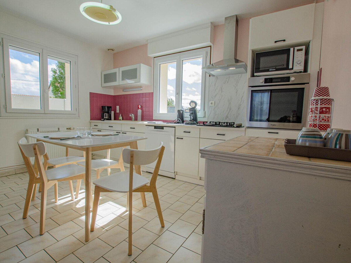 Le Clos tranquille : Gîte 2 chambres, jardin et parking à Châtres - Photo 2