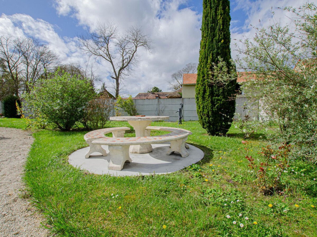 Le Clos tranquille : Gîte 2 chambres, jardin et parking à Châtres - Photo 9