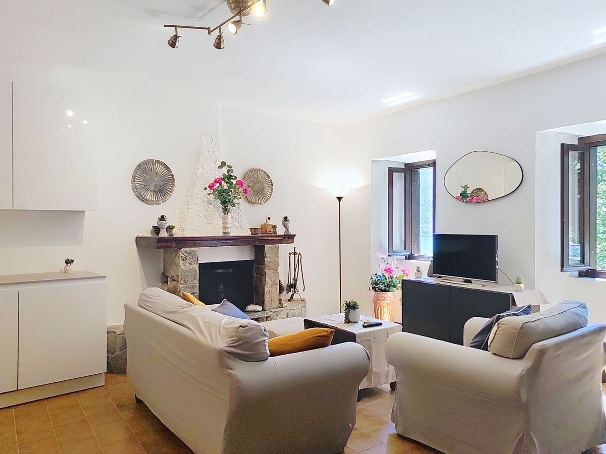 Casa Sul Torrente – Maison 3 niveaux vue lac, San Siro - Photo 6