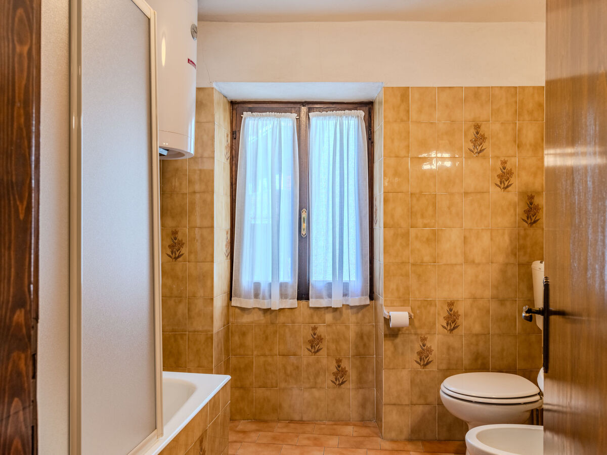 Casa Sul Torrente – Maison 3 niveaux vue lac, San Siro - Photo 19