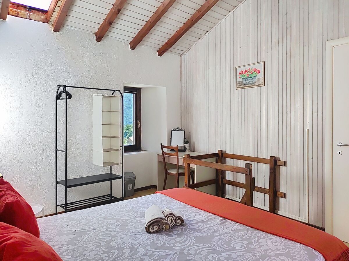 Casa Sul Torrente – Maison 3 niveaux vue lac, San Siro - Photo 24