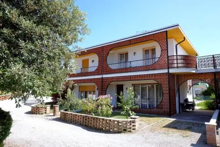 Location villa de vacances à Porto Santa Margherita (VE)