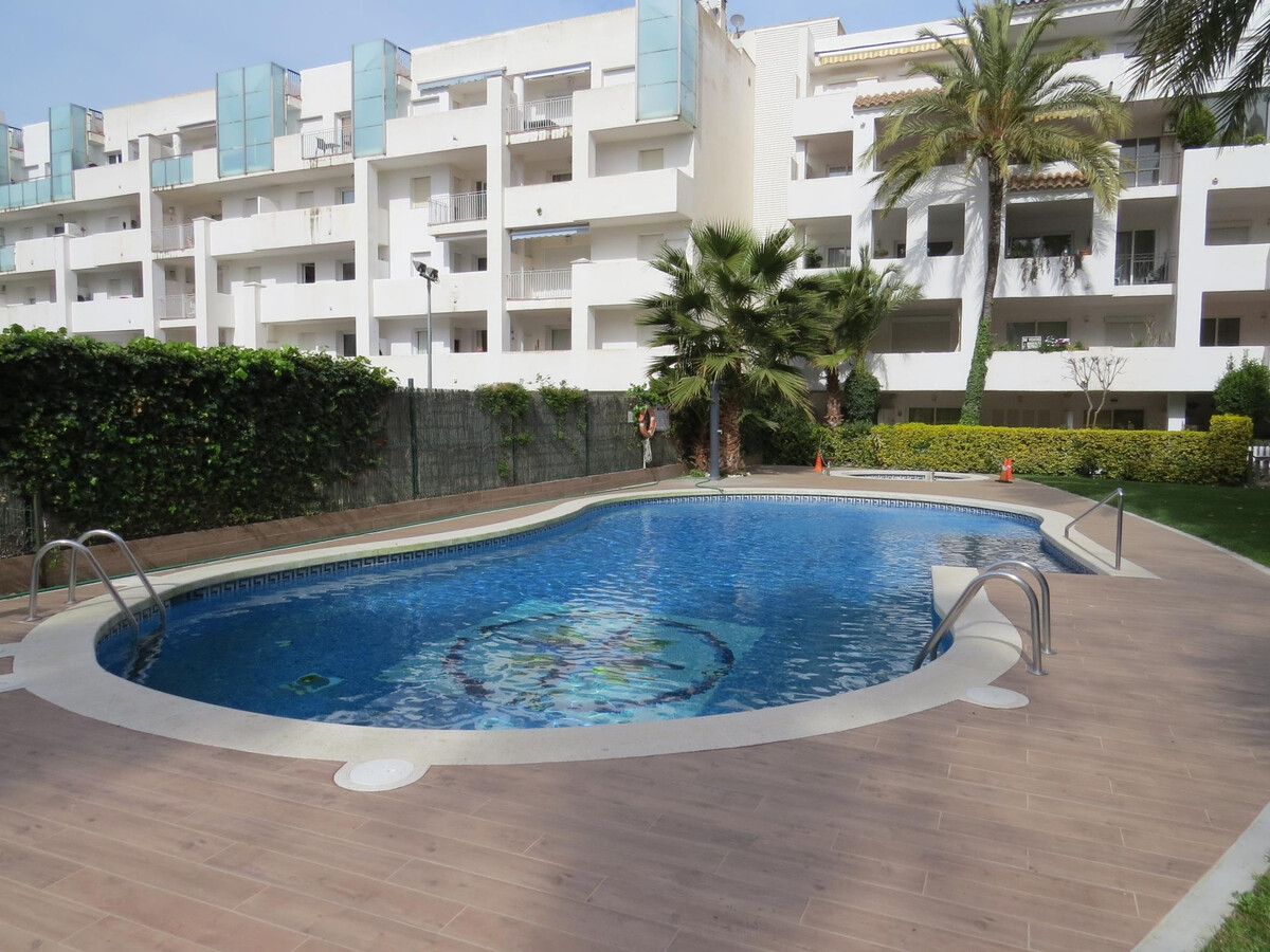 Appartement 1 chambre Roses, piscine et terrasse - Photo 3