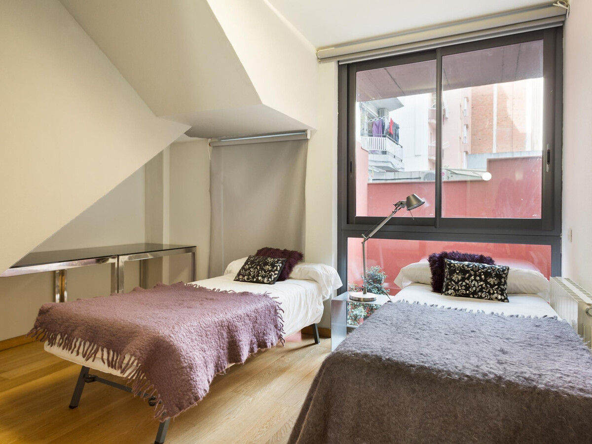 Duplex 85 m² terrasse 45 m², piscine & Arc de Triomphe, Barcelone - Photo 12