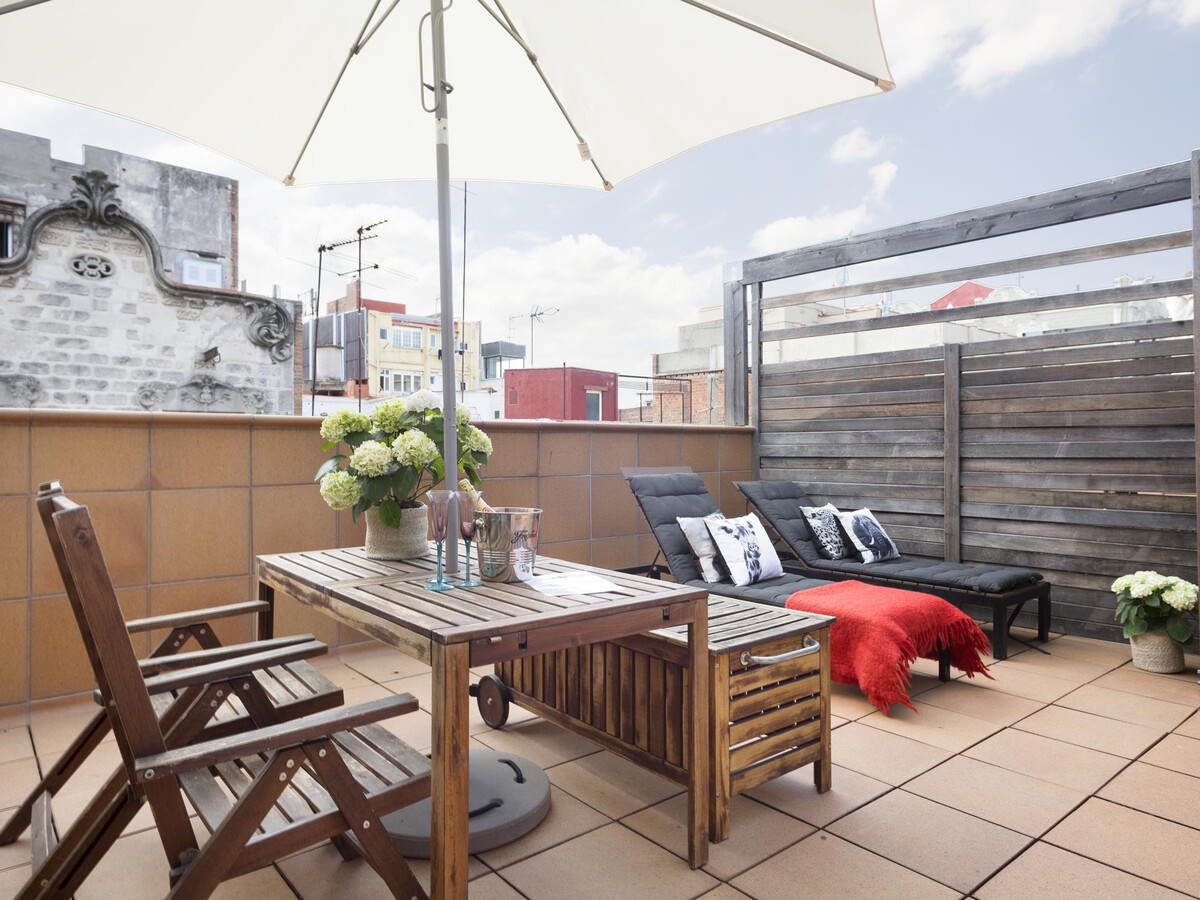 Triplex 70 m² avec terrasse et piscine à Gràcia - Photo 2