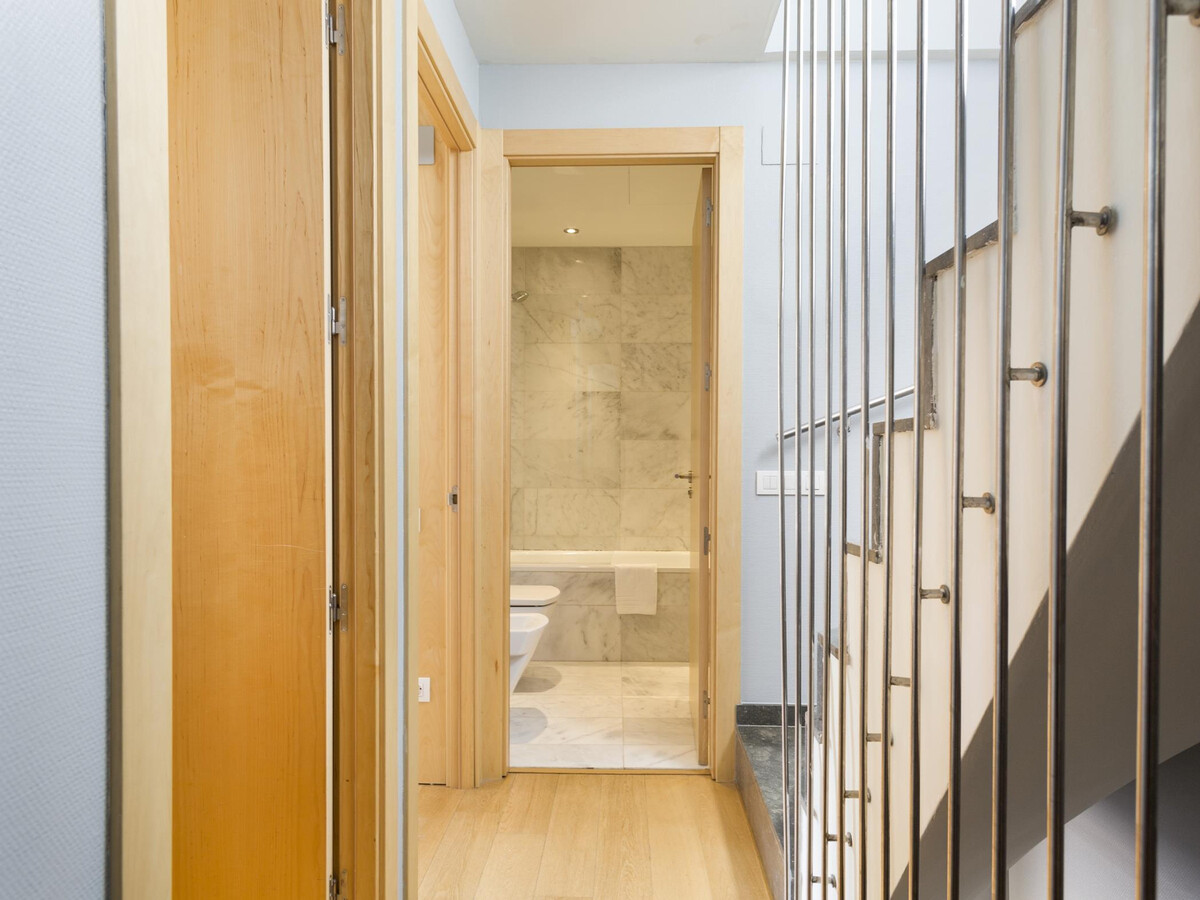 Triplex 70 m² avec terrasse et piscine à Gràcia - Photo 17