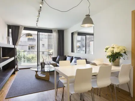 Appartement 90m² avec balcon à Barcelone, 6 personnes : photo 11