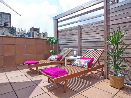 Location appartement à Barcelone, Triplex avec Terrasse, Piscine, Proche Métro à Barcelone