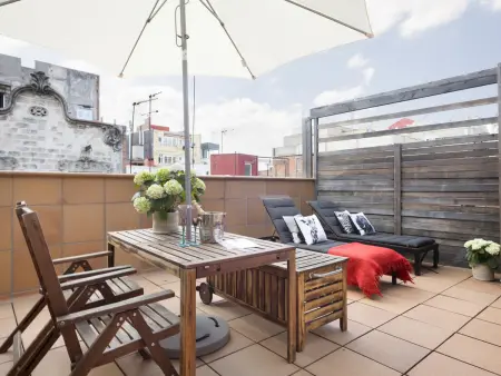 Location appartement à Barcelone, Penthouse à Gràcia avec Terrasse et Piscine pour 6 Personnes