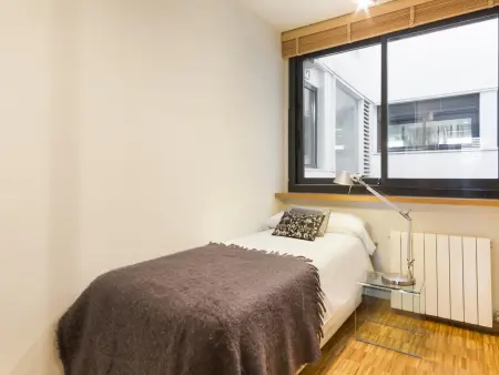 Appartement 3 chambres avec balcon et métro à proximité : photo 6