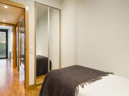 Appartement 3 chambres avec balcon et métro à proximité : photo 7