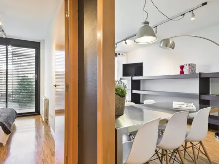 Appartement 3 chambres avec balcon et métro à proximité : photo 13