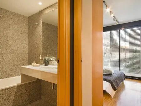 Appartement 3 chambres avec balcon et métro à proximité : photo 16
