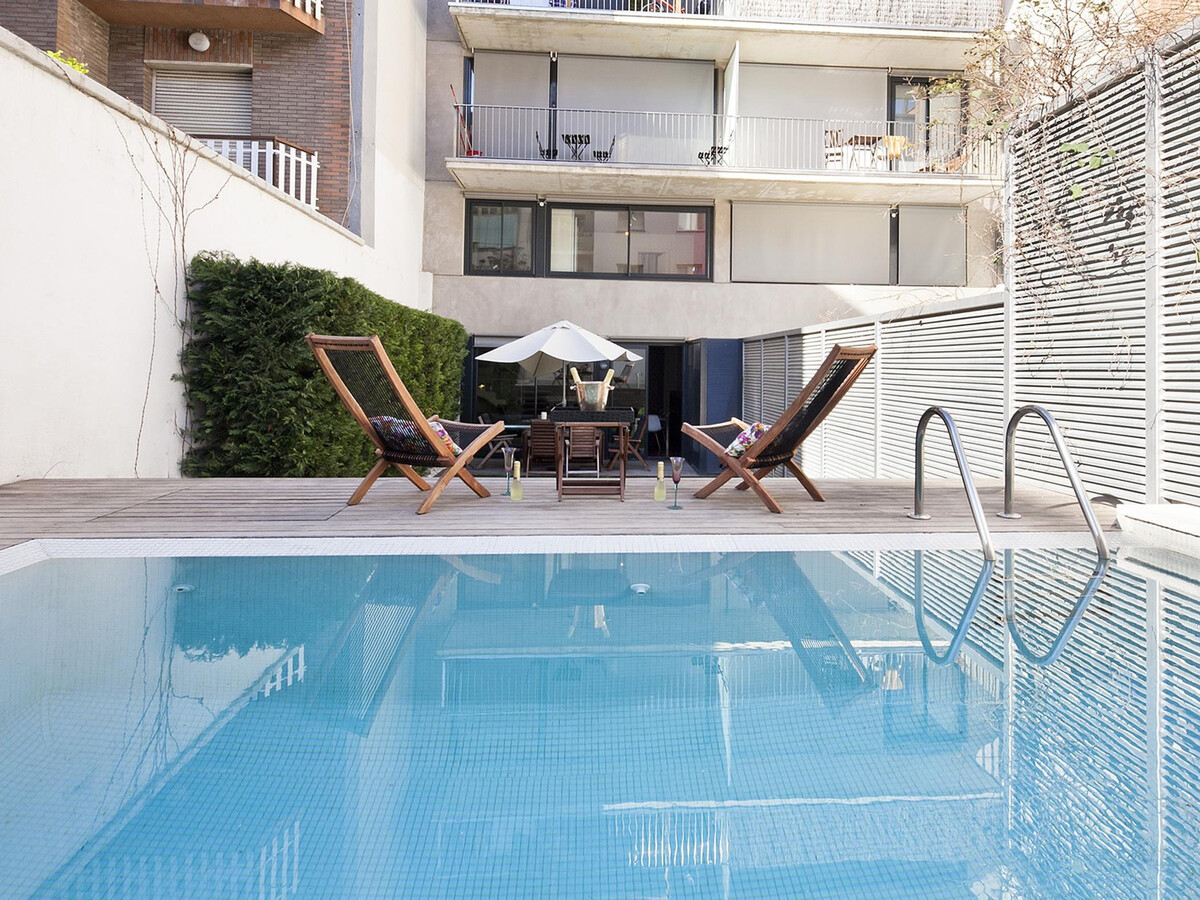 Duplex 100 m² avec piscine privée pour 10 à Barcelone - Photo 1