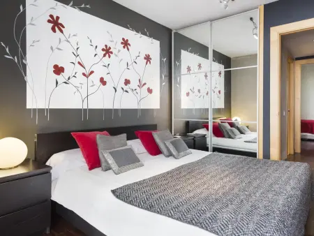 Appartement chic au centre-ville avec terrasse et climatisation - Photo 2
