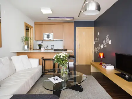 Appartement chic au centre-ville avec terrasse et climatisation - Photo 4