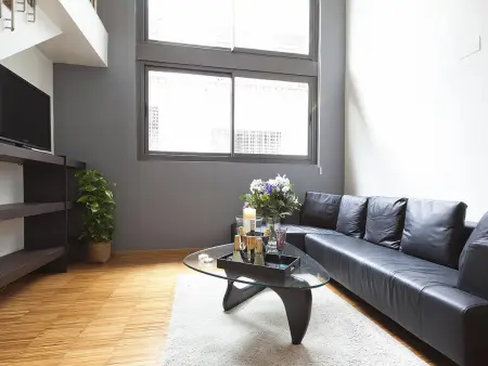 Appartement Duplex Idéal au Centre de Barcelone, 4 Chambres, Proche du Parc Guell - Photo 1