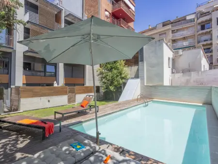 Location appartement à Barcelone, Appartement Moderne avec Terrasse et Piscine proche Parc Güell, Barcelone