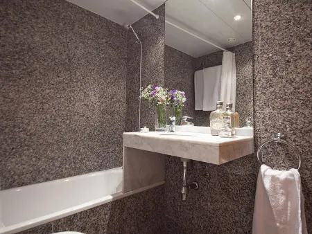 Triplex 6 pers. à Barcelone avec terrasse privée et vue : photo 17