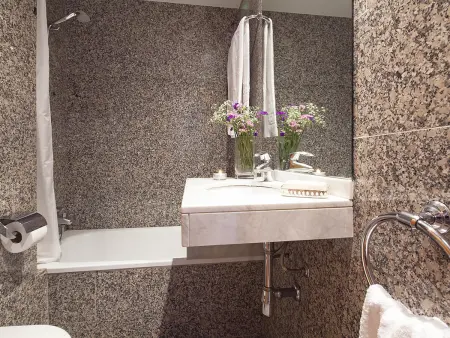 Triplex 6 pers. à Barcelone avec terrasse privée et vue : photo 18