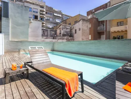 Location appartement à Barcelone, Duplex avec Terrasse et Piscine au Centre de Barcelone