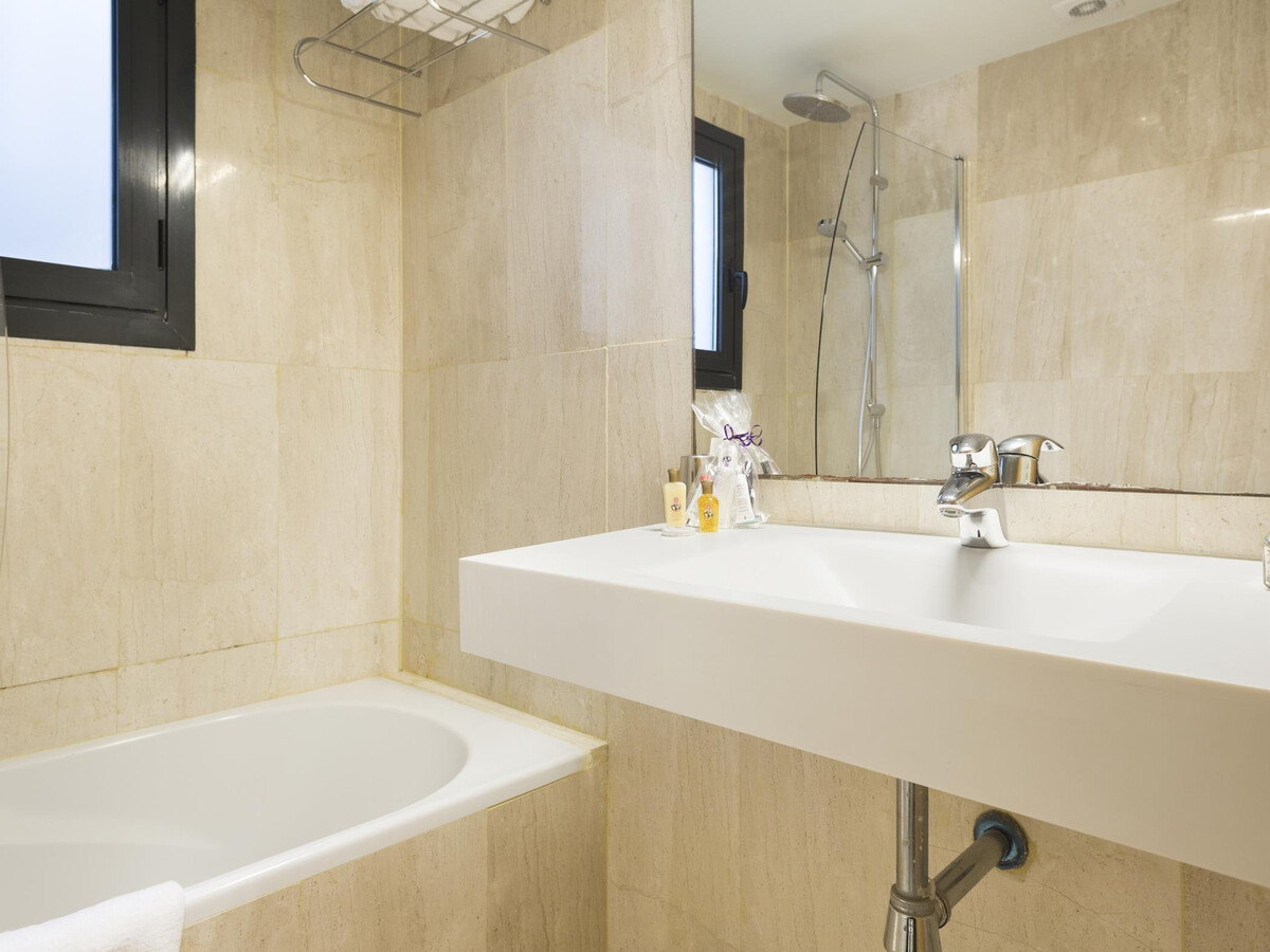 Duplex Sarrià, piscine privée, 10 pers. à Barcelone - Photo 19