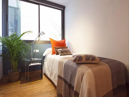 Appartement Triplex avec Terrasse Privée au Parc Güell, 3 Chambres, 2 SDB, Clim, Parking - Photo 3