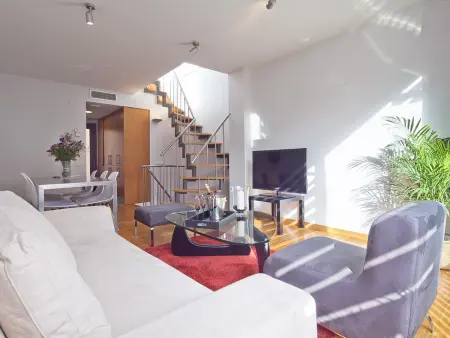 Appartement Triplex avec Terrasse Privée au Parc Güell, 3 Chambres, 2 SDB, Clim, Parking - Photo 9
