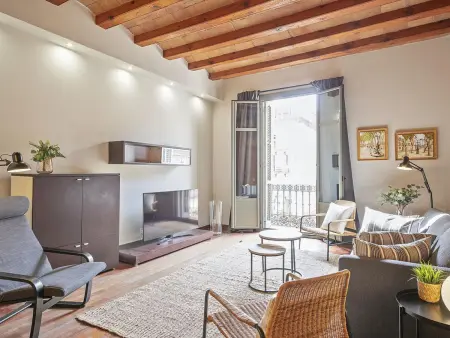 Location appartement à Barcelone, Appartement lumineux rénové à Gràcia avec 2 balcons et équipements idéaux pour les familles