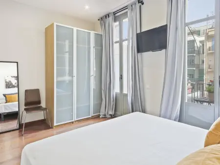 Appartement 90 m² Gràcia, 2 balcons, 5 personnes : photo 11