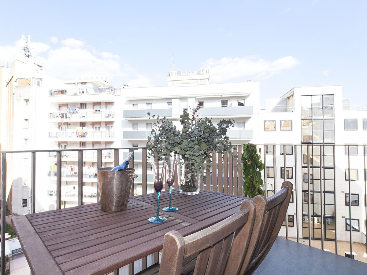 Appartement 8 pers. avec piscine toit à Barcelone - Photo 17