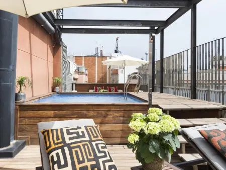 Location appartement à Barcelone, Appartement Familial avec Piscine, Terrasse et Confort Moderne dans le Quartier Gothique de Barcelone