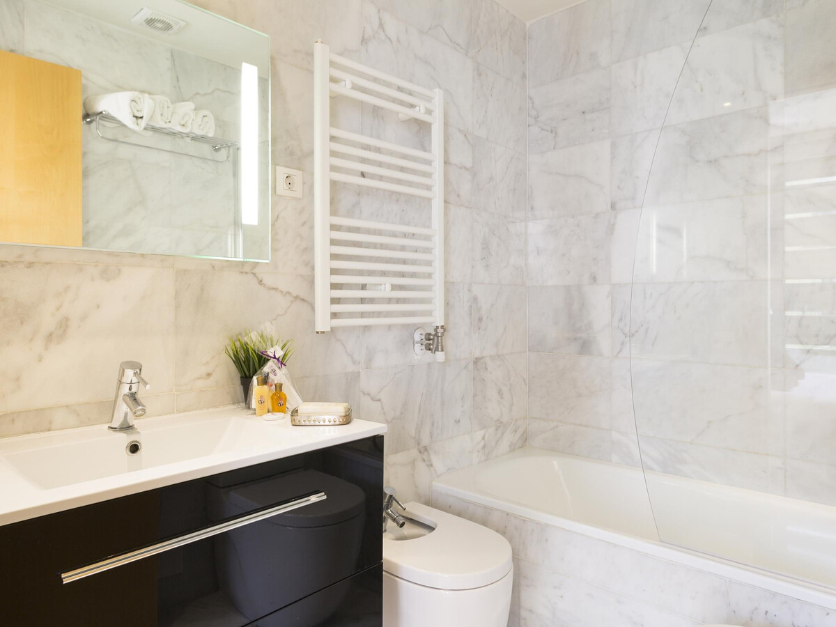 Appartement 85m² centre Barcelone, piscine, 3 chambres - Photo 10