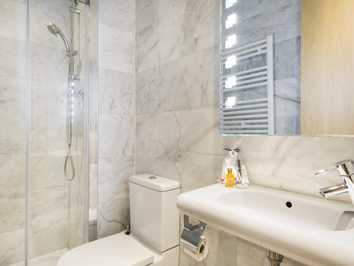 Appartement 85m² centre Barcelone, piscine, 3 chambres - Photo 17