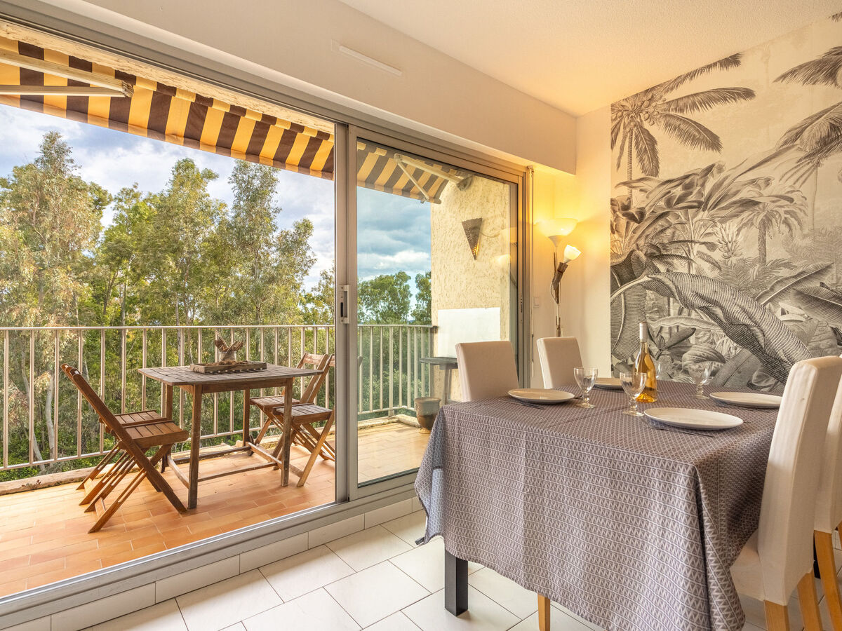 Appartement Le Grand Large, Hyères - Piscine et terrasse - Photo 1