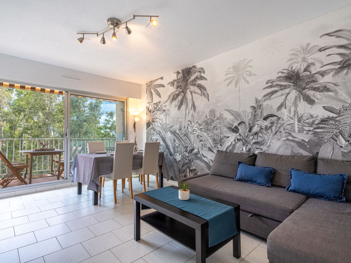 Appartement Le Grand Large, Hyères - Piscine et terrasse - Photo 2