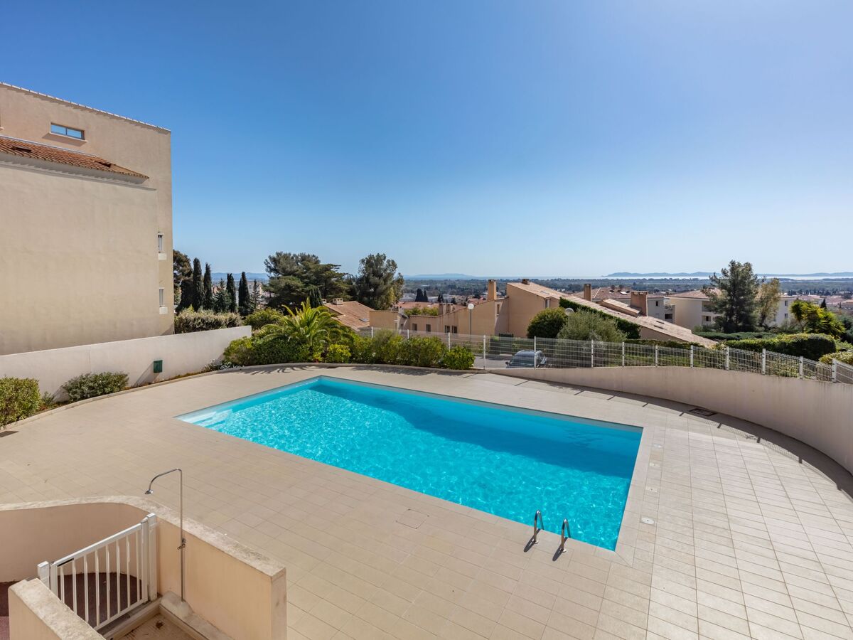 Appartement Le Grand Large, Hyères - Piscine et terrasse - Photo 3