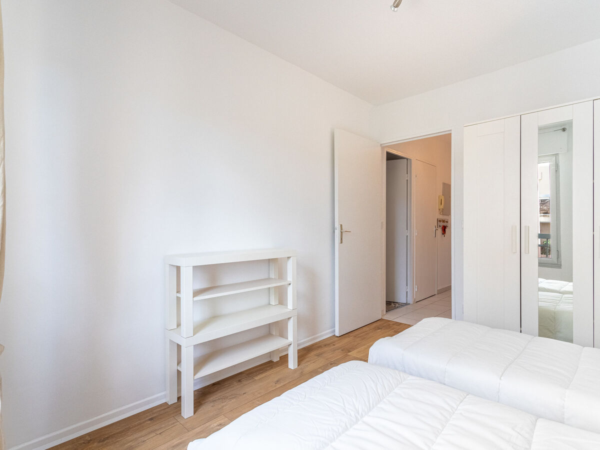 Appartement Le Grand Large, Hyères - Piscine et terrasse - Photo 16