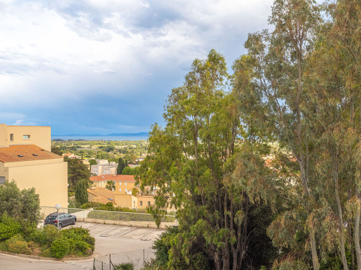 Appartement Le Grand Large, Hyères - Piscine et terrasse - Photo 23