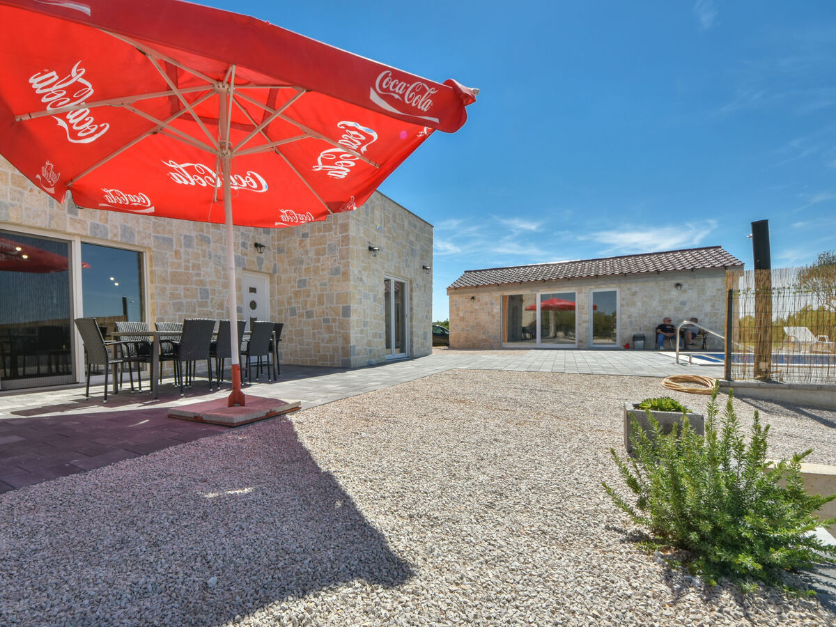 Vulelija Holiday Home, villa moderne piscine chauffée - Photo 27