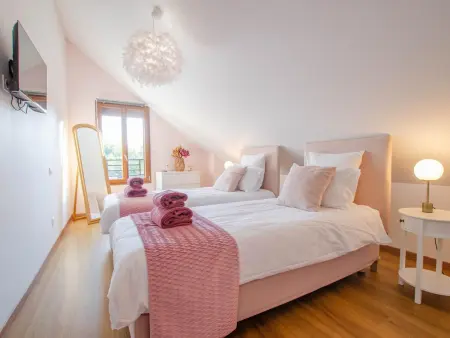 Gîte 10 pers. avec spa bord de rivière à Buxeuil : photo 4