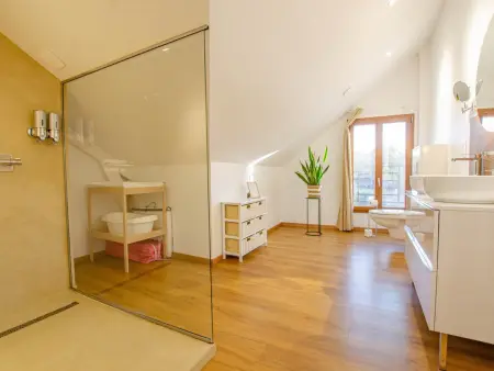 Gîte 10 pers. avec spa bord de rivière à Buxeuil : photo 17