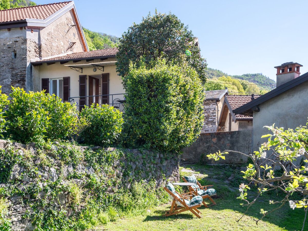 Maison rustique à Mergozzo, jardin 200 m² et base de randonnée - Photo 2