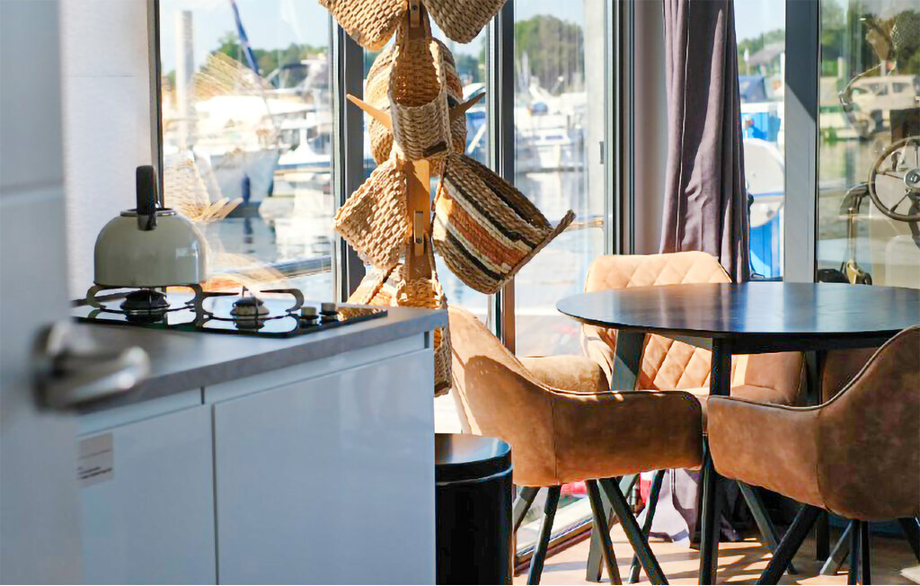 Péniche 47 m² avec terrasse couverte à Kinrooi, vue lac - Photo 7