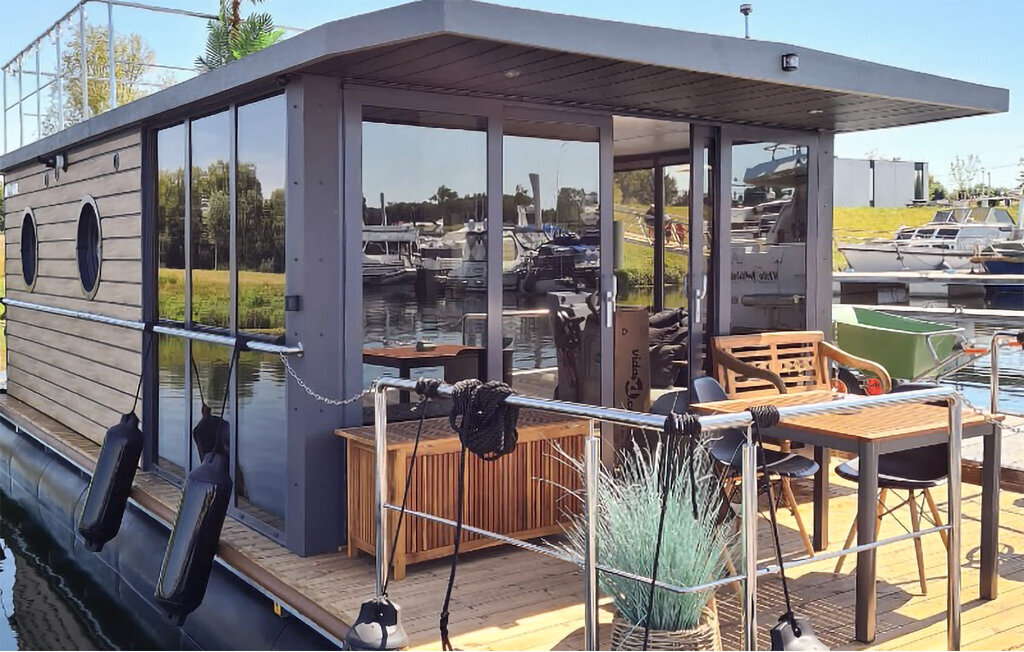 Péniche 2 chambres avec terrasse couverte à Kinrooi - Photo 1