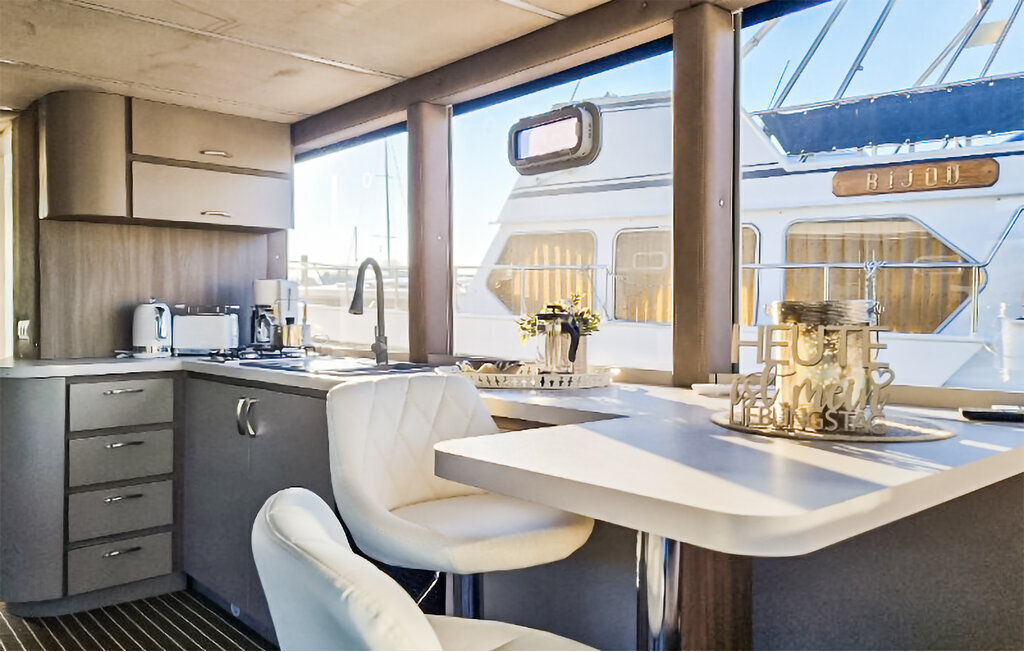 Péniche de luxe avec terrasse sur le toit à Kinrooi, 6 personnes - Photo 6