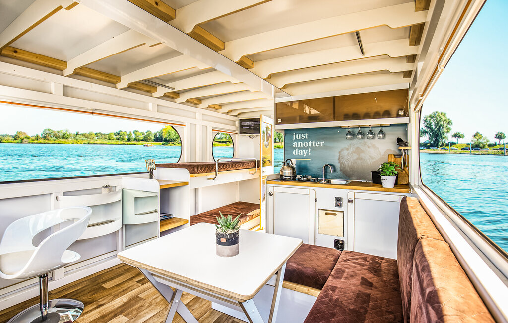 Péniche 4 personnes avec terrasses à Kinrooi, port de Spaanjerd - Photo 1